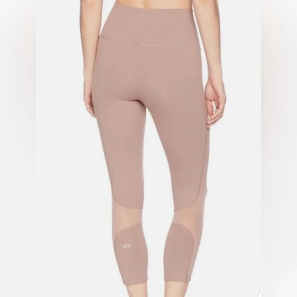Alo yoga high waisted coast crop leggings smoky quartz mauve mesh